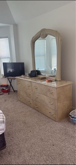 Dressing table