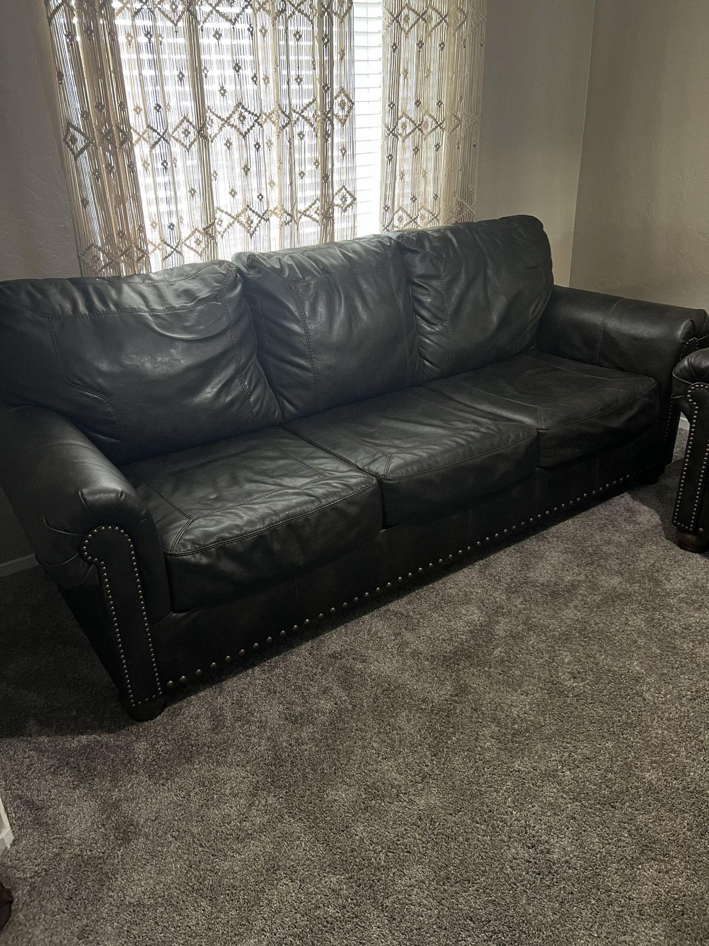 Couch/Loveseat/Chair/Ottoman