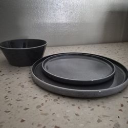 Famiware 12 Pc Premium Dinner Set