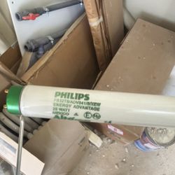 Commercial Fluorescent Bulbs – Philips & CFL Mix (Bulk Lot)