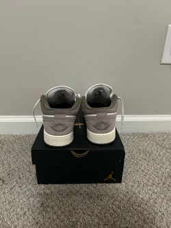 Jordan 1 low Olive Grey size 5.5