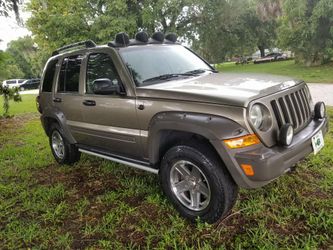 2005 jeep liberty renegade