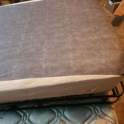 Twin mattress with metal black frame