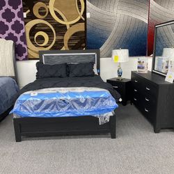 4pc Queen Size Bedroom Set $899