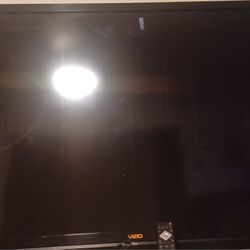 VIZIO TV 55"