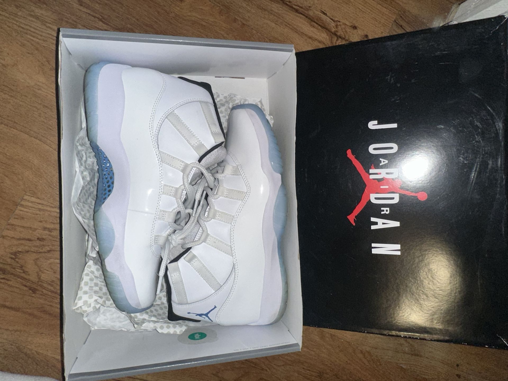 Jordan 11s