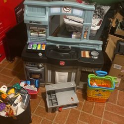 Kitchen Set Plus Accessories