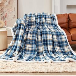 Brand New In Box inhand Sherpa Throw Blanket Reversible Navy Blue Plaid Checkered Boho Chic Flannel Fleece Blankets for Couch, Bed, Sofa, Plush Blanke