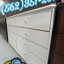White 8 Drawer Dresser With Diamond Knobs 