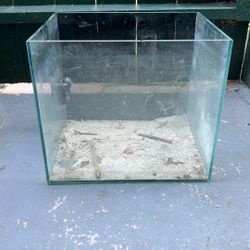 Rimless 9 Gallon Glass Cube Tank