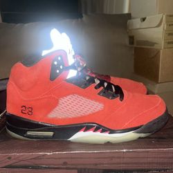 Size 12.5M (2021) Jordan 5 Raging Bulls Pre Owned, Original Box 