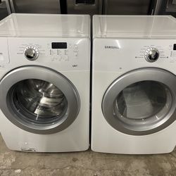 Washer and Dryer Set/ Like New!!!