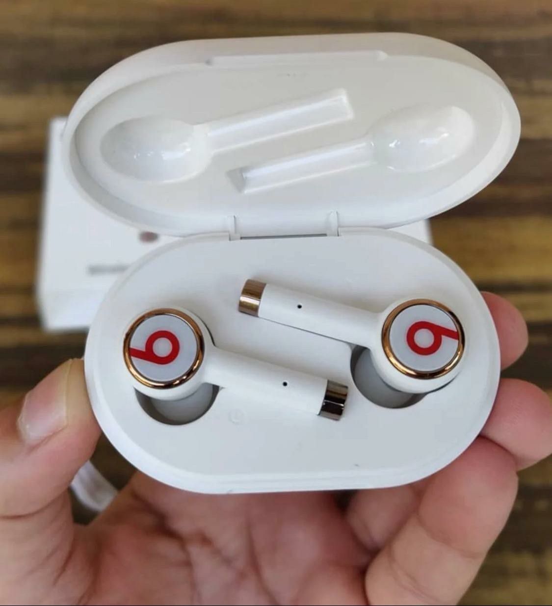 New 🔥🔥🔥Beats Tour 3 Wireless by Dr. Dre 🔥🔥In Ear Headphones 2,HOT Colors 🔥 🔥🔥White 🔥🔥Black