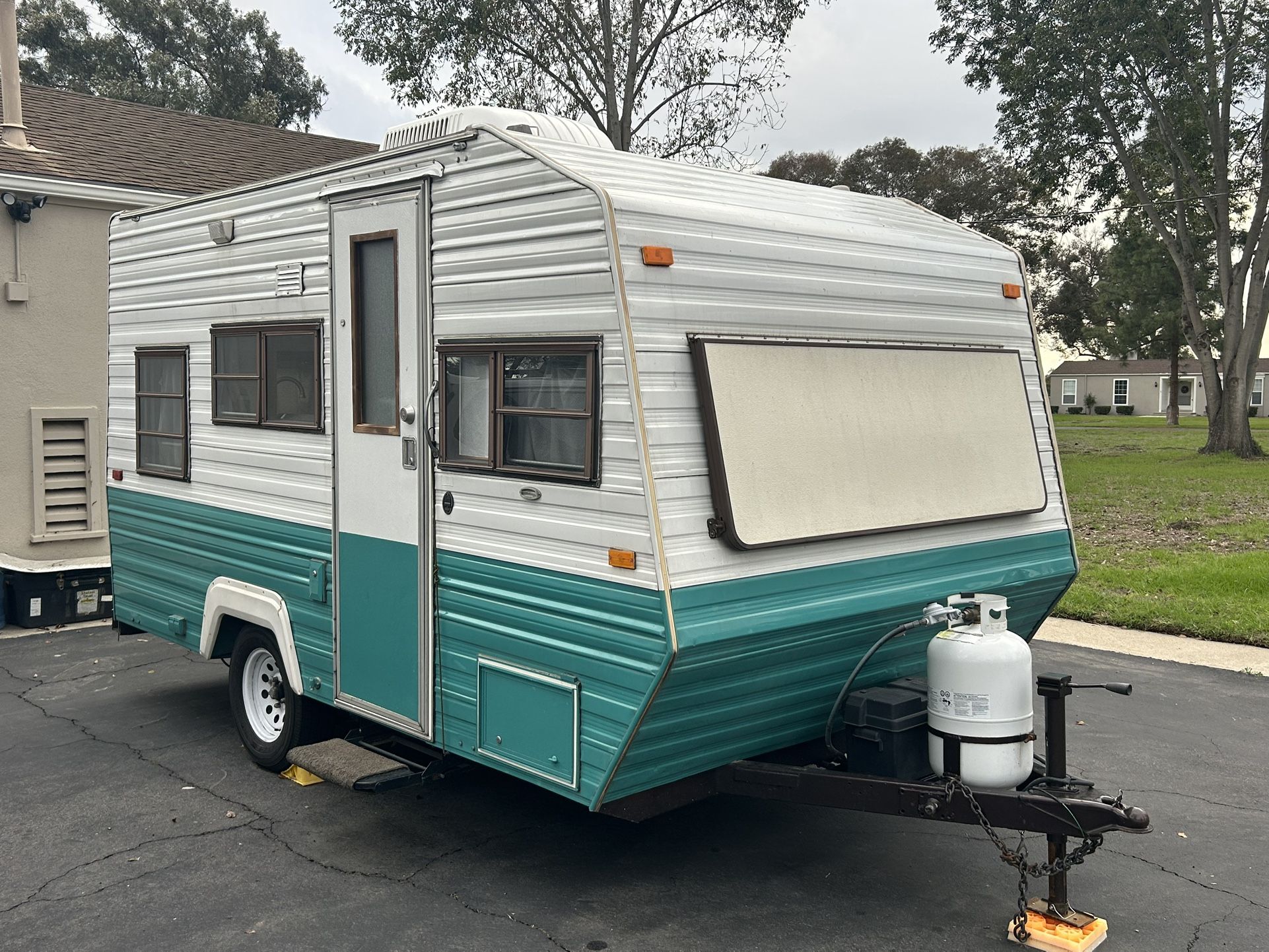 1988 Fleetwood Prowler