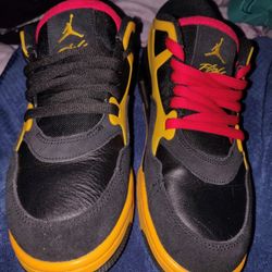 Jordan 4's "Bruce Lee"