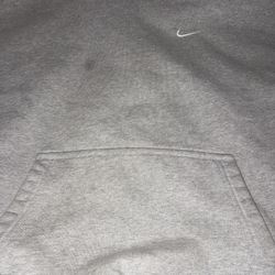 M Regular Gray Nike hoodie (i accept trades)