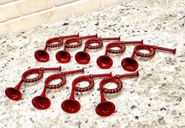 Christmas Holiday Trumpet Napkin Rings, Lot Of 9