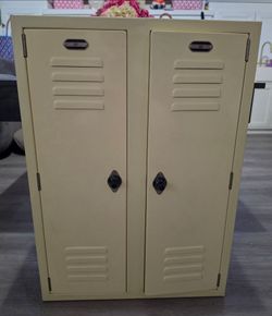 American girl doll locker