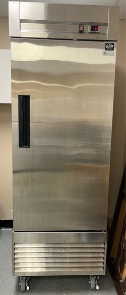 23 cu. Ft. NSF Commercial Single Door Refrigerator in Stainless Steel
