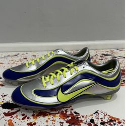 Nike Mercurial Vapor R9 Edition Cleats