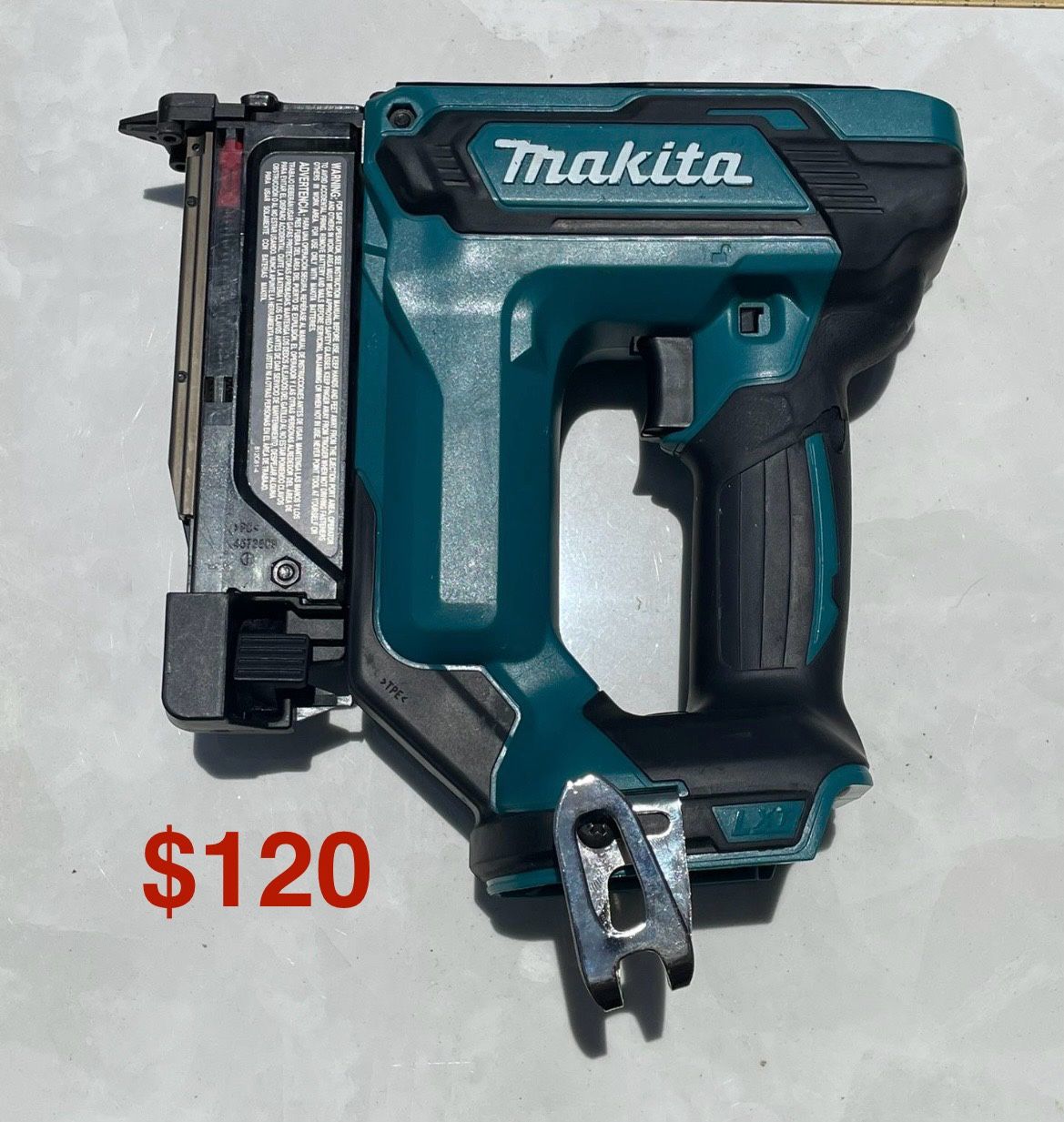 Makita 23 gauge Nailer