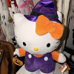 Hello Kitty Halloween Greeter