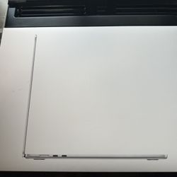 MacBook Air M3 