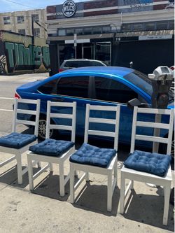 Wood chairs with padding like new