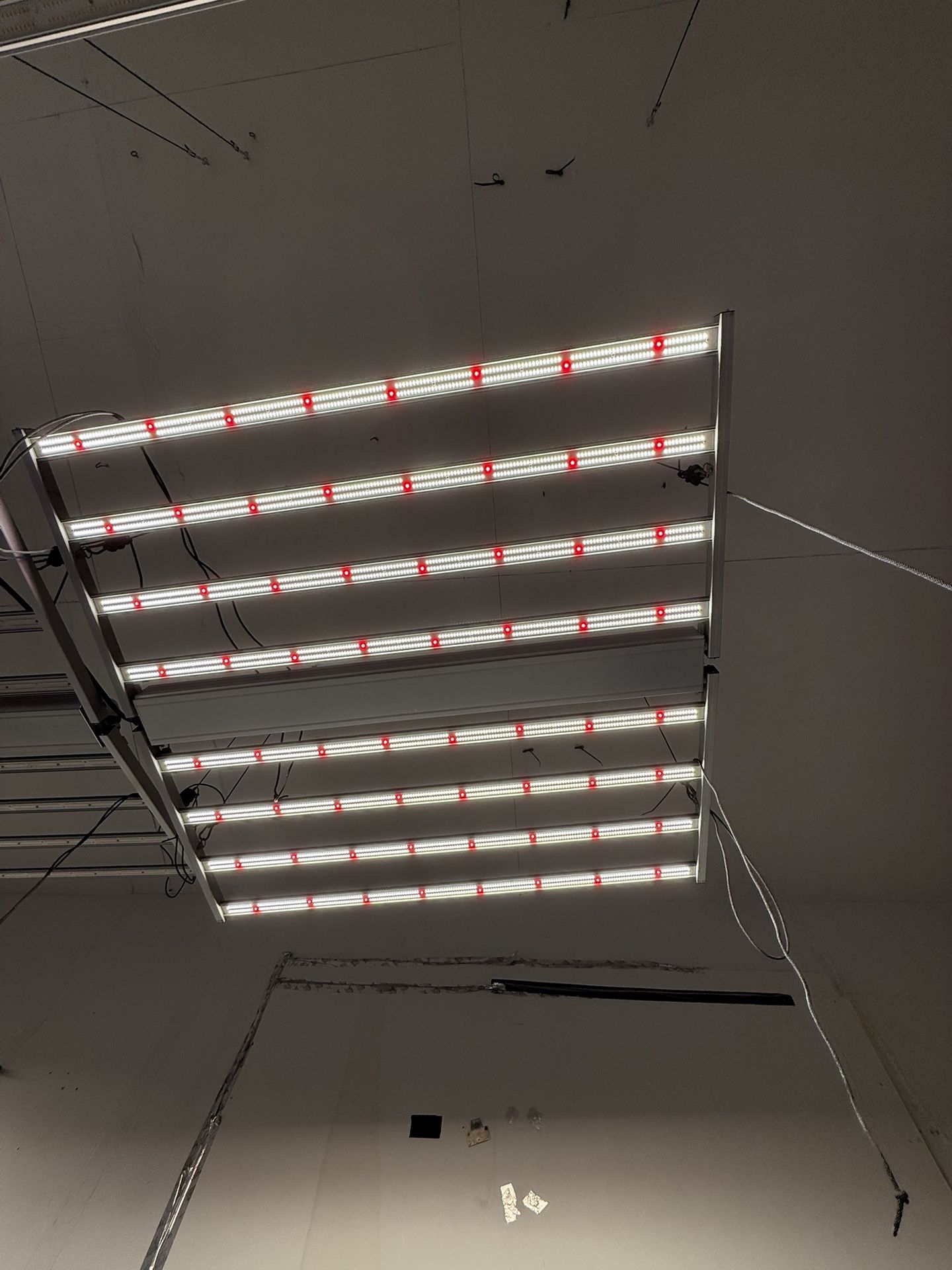 750 Watt Icon Indoor Grow Lights