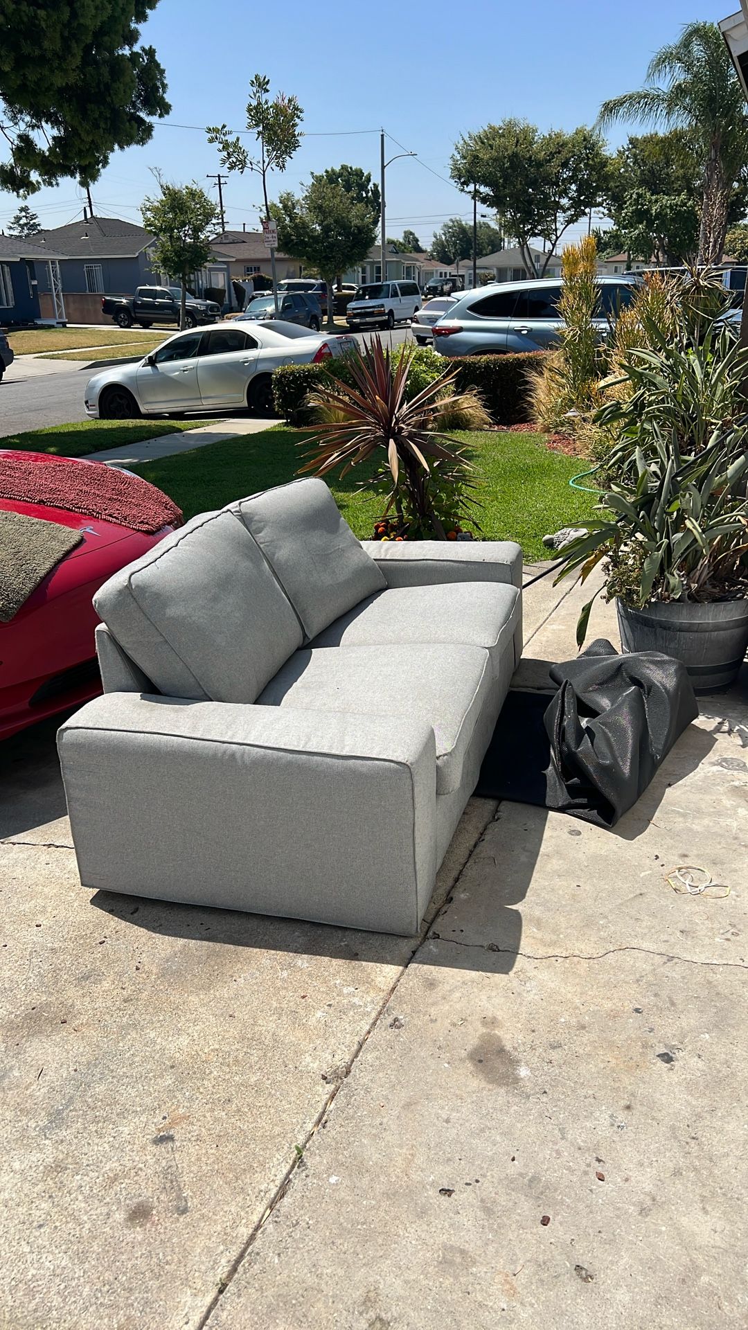 FREE COUCH