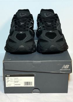 New Balance 9060 Triple Black | 9.5 MEN