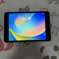 Apple iPad Mini 5 - 64GB