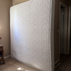 California King Box Spring And Mattress
