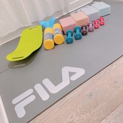 Exercise Equipment Set