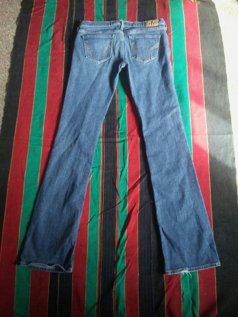 Hollister hoody and size 3 jeans