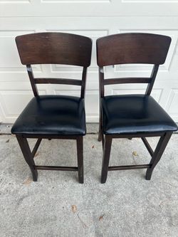 Set of 2 Dark Wood Counter chairs