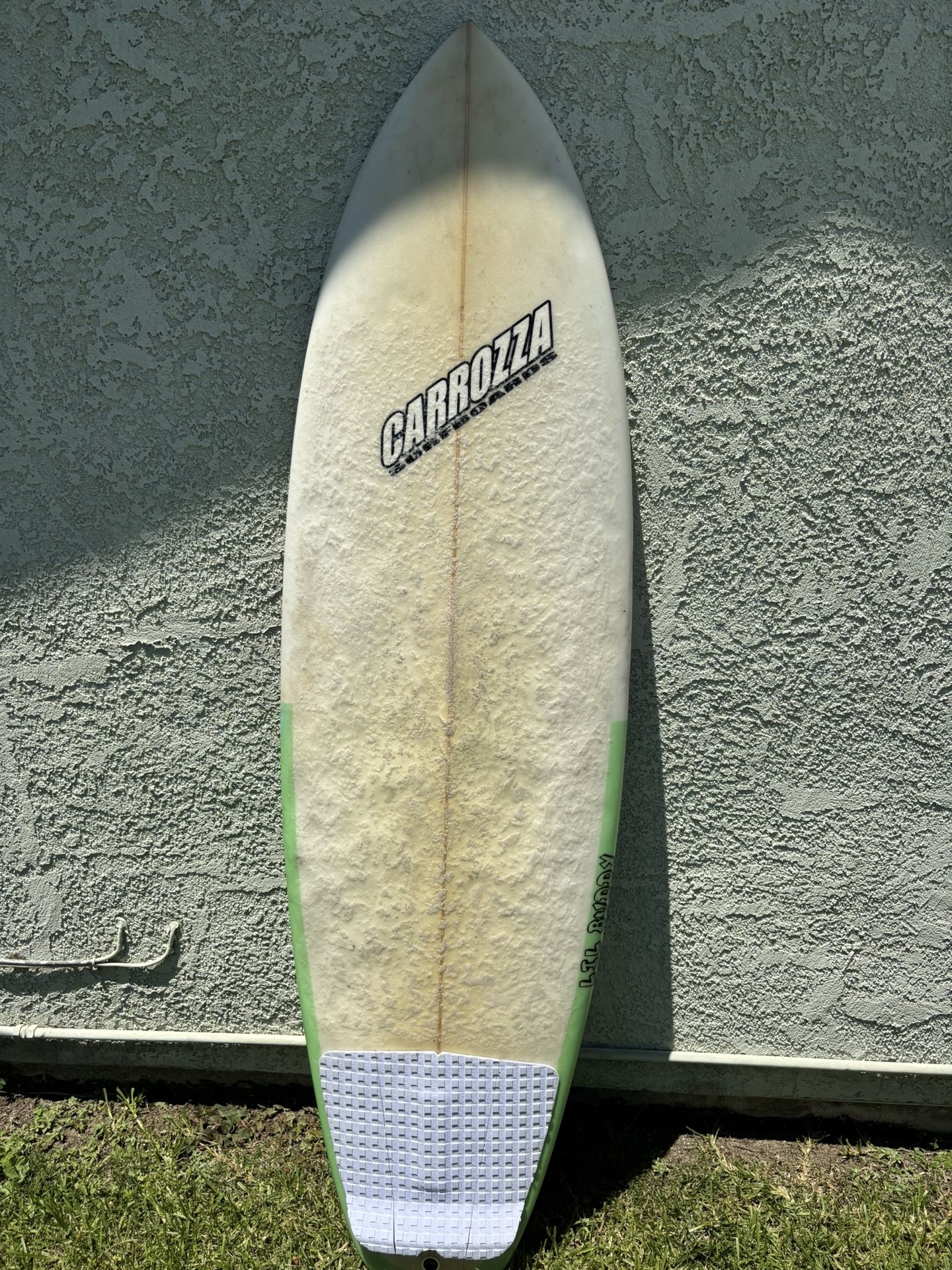 5’10 Surfboard