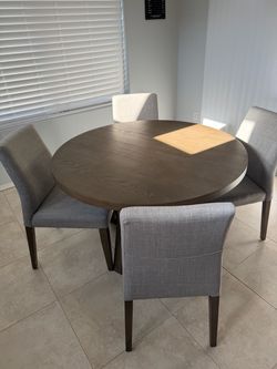 Dining Table with 4 Chairs