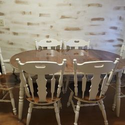 Kitchen Table W/ 6 Chairs **FREE**