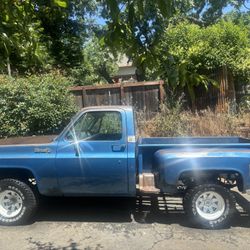 1974 Chevy Cheyenne 4x4 ShortBed step side Runs And Drives