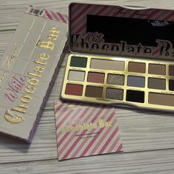 Too Faced White Chocolate Bar Eye Shadow Palette 
