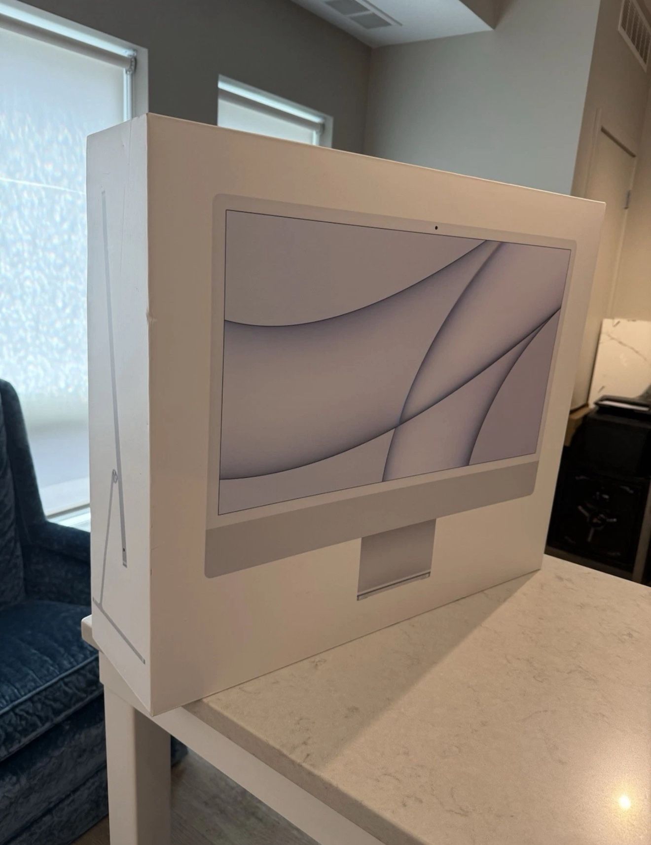 APPLE iMAC 24 Inch Model A2438  EMPTY  BOX WITH INSERTS ONLY 