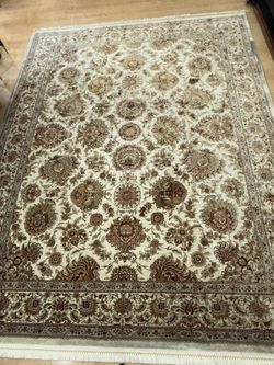 Elegant Middle East Rug