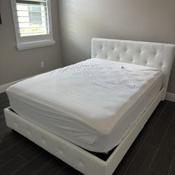 Cheap Deal Full Size Bed With Mattress White Color 