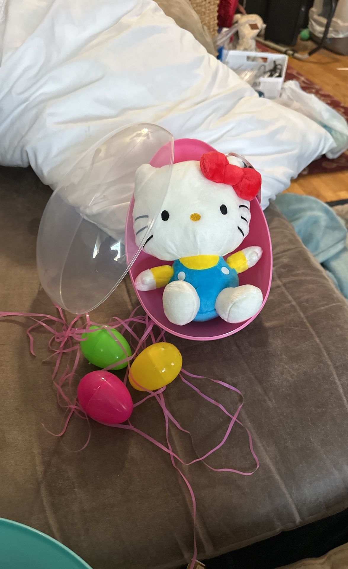 Easter Hello Kitty Egg