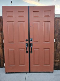 Double metal doors