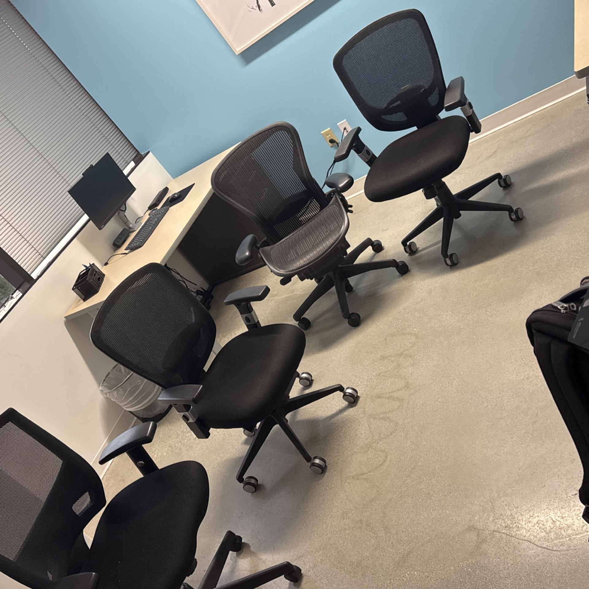 Office Chairs $50 Each - 6 Available