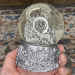 Beautiful Bandon Oregon Engraved/Carved Elk & Lighthouse Snow Globe Collectible