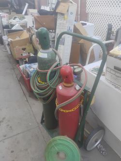 Welding tanks