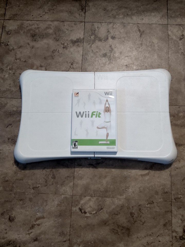 Nintendo Wii Fit And Balance Bord. 